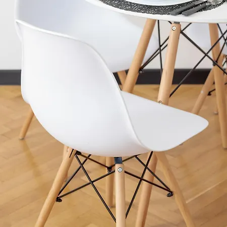 Wyspianskiego Bright & Comfortable With A Sea View By Renters Apartmán