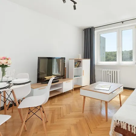 Wyspianskiego Bright & Comfortable With A Sea View By Renters
