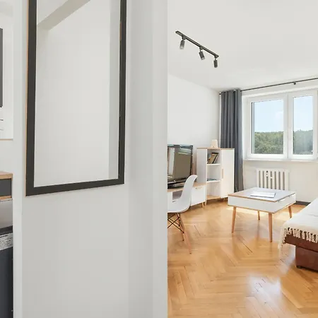 Wyspianskiego Bright & Comfortable With A Sea View By Renters Gdyně