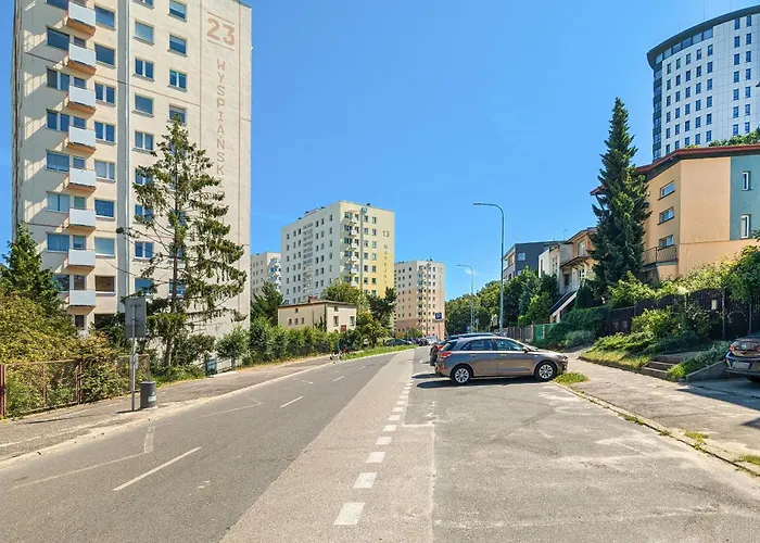 Wyspianskiego Bright & Comfortable With A Sea View By Renters Gdynia