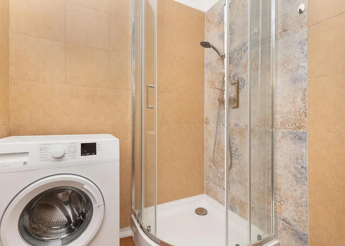 Wyspianskiego Bright & Comfortable With A Sea View By Renters Apartment