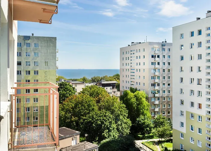 Wyspianskiego Bright & Comfortable With A Sea View By Renters Apartment *